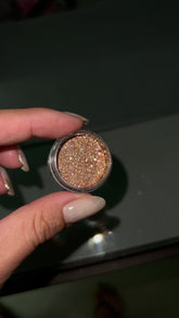 Glitter - Viviana Andrade (Coleção Maquiadores do Brasil 2024)